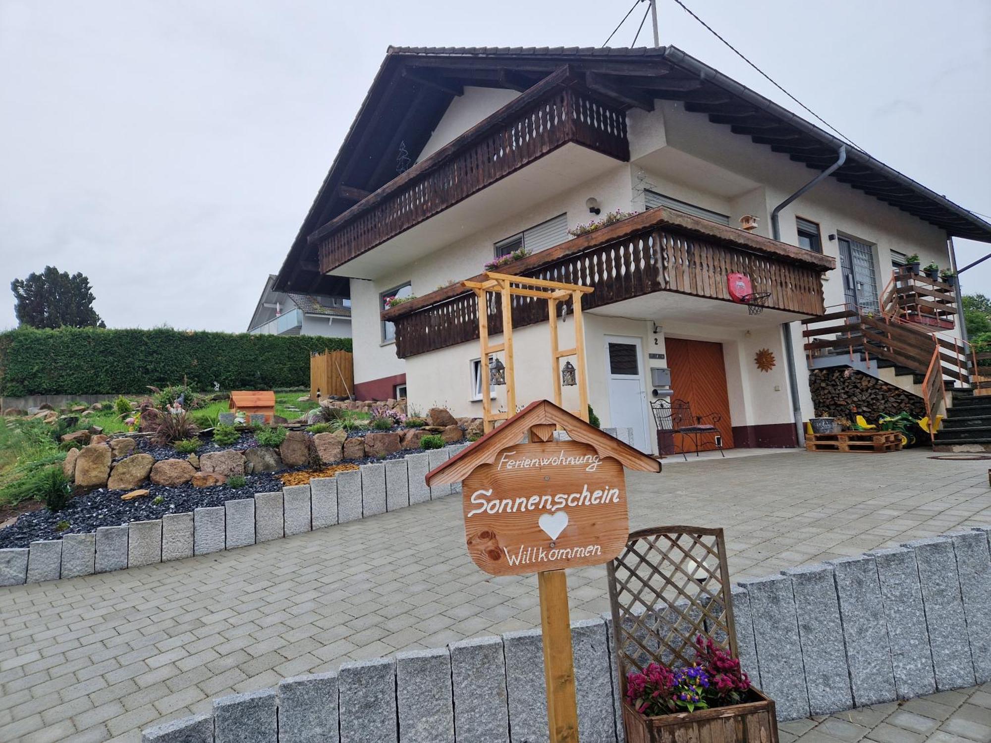 Ferienwohnung Sonnenschein อูลิงเกน-เบียร์เคนดอร์ฟ ภายนอก รูปภาพ